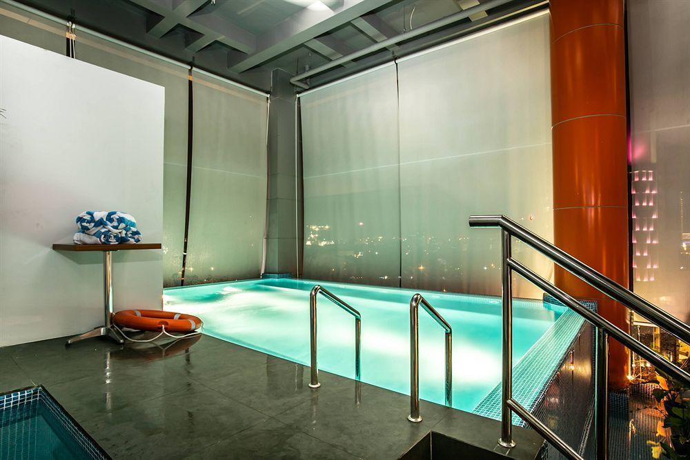 G Suites Hotel By Amithya Сурабая Екстериор снимка