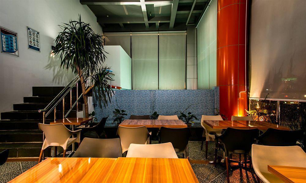 G Suites Hotel By Amithya Сурабая Екстериор снимка