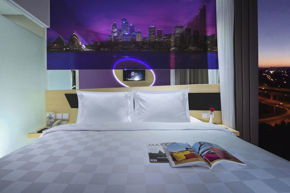 G Suites Hotel By Amithya Сурабая Екстериор снимка