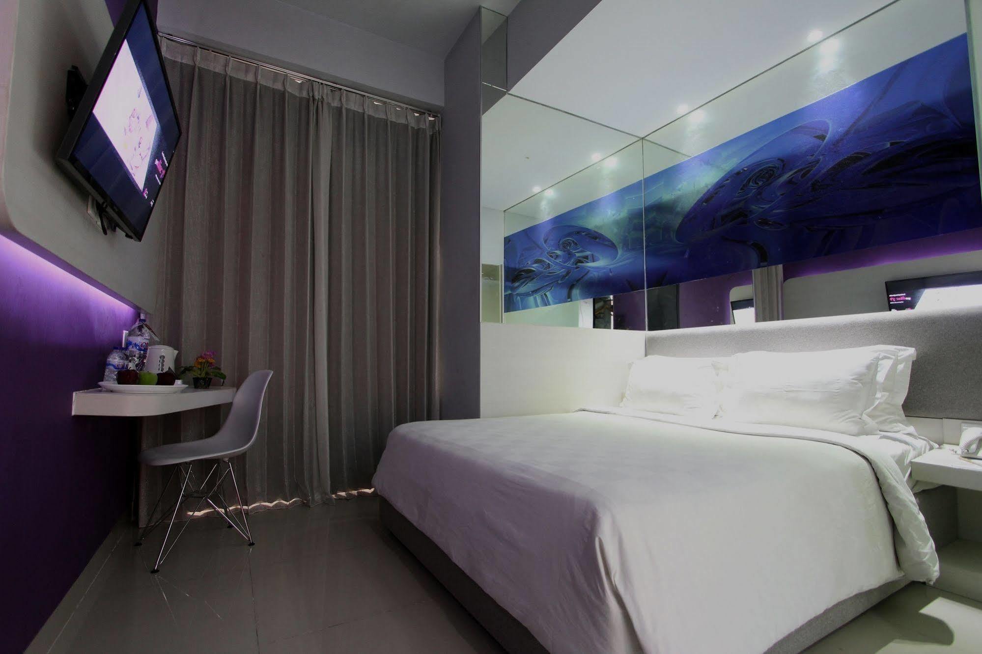 G Suites Hotel By Amithya Сурабая Екстериор снимка
