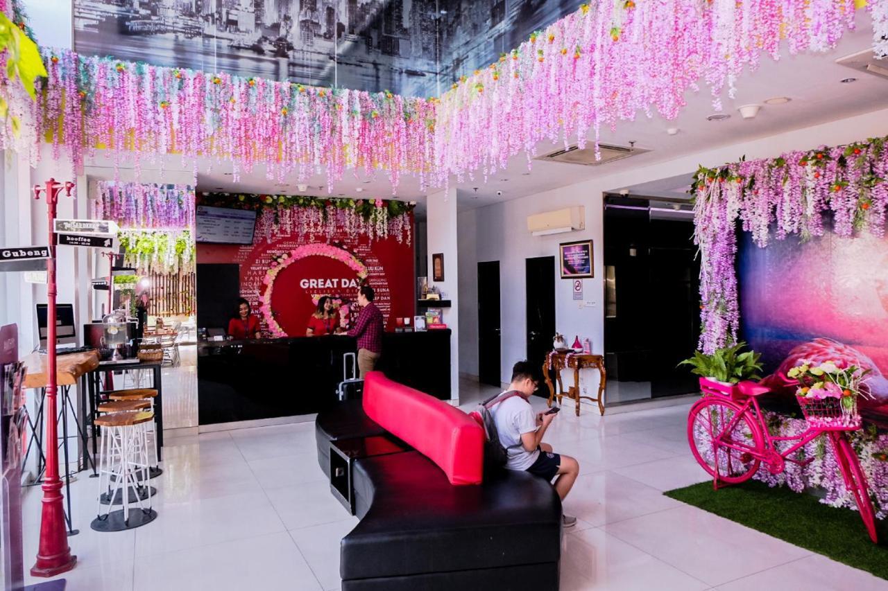 G Suites Hotel By Amithya Сурабая Екстериор снимка